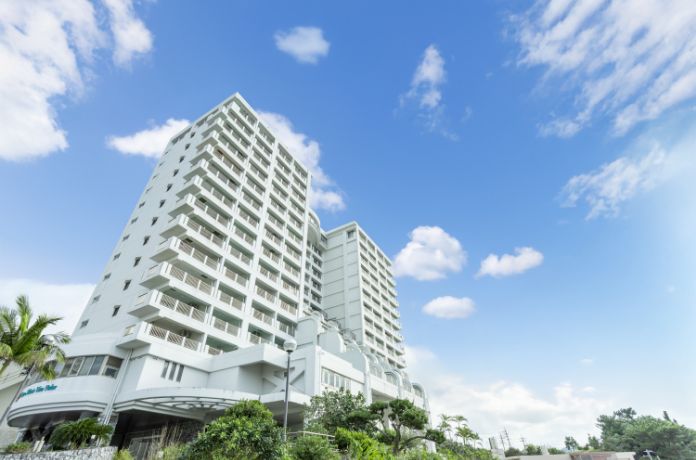 恩納マリンビューパレスの外観写真